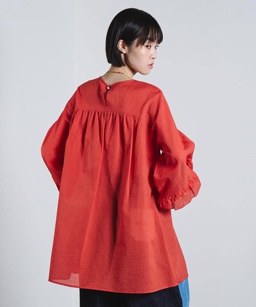 ROSE BUD(ローズバッド)の「(mici)RUFFLE TUNIC BLOUSE(シャツ/ブラウス・レディース・オレンジ/ライトイエロー・ONE SIZE)」の11枚目の写真