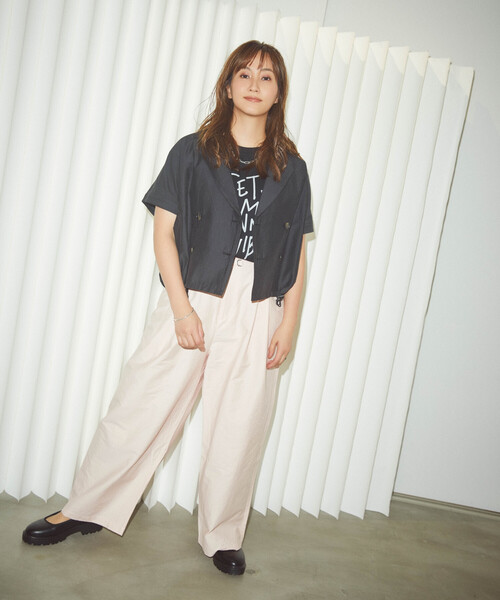 FREAK'S STORE(フリークスストア)の「藤本美貴 × FREAK'S STORE/フリークスストア 接触冷感/UVカット Aライン 半袖ジャケット<セットアップ対応>(テーラードジャケット・レディース・ブラック/ブラウン/ベージュ・フリ-)」の5枚目の写真