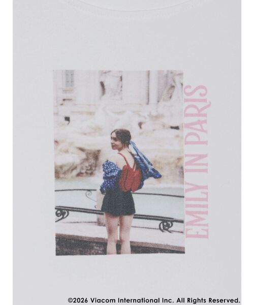 MERCURYDUO（マーキュリーデュオ）の「【EMILY IN PARISコラボ】バーティカルフォトTシャツ（Tシャツ/カットソー・レディース・オフホワイト・FREE）」の17枚目の写真