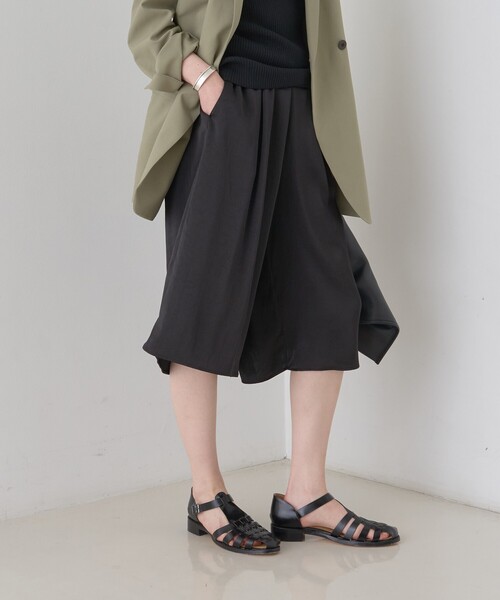 Rouge vif（ルージュヴィフ）の「シックサテンハーフパンツ/ワイドキュロット/ウエストゴム（その他パンツ・レディース・ブラック・36/38）」の7枚目の写真