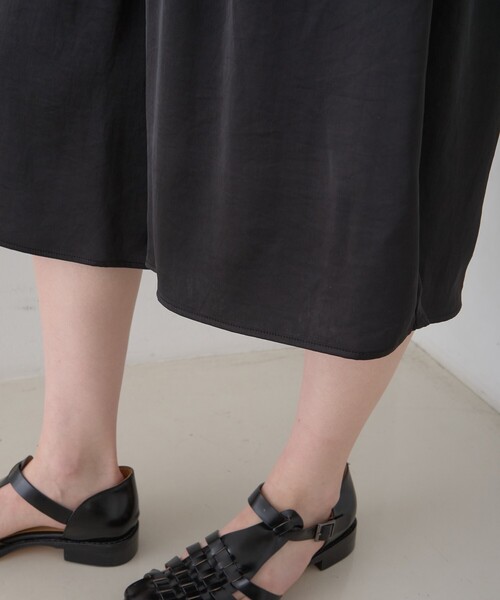 Rouge vif（ルージュヴィフ）の「シックサテンハーフパンツ/ワイドキュロット/ウエストゴム（その他パンツ・レディース・ブラック・36/38）」の20枚目の写真