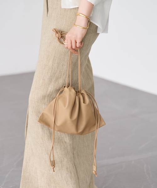 plage（プラージュ）の「《WEB限定追加》les Tendre leather clutch バッグ（ショルダーバッグ・レディース・ブラック/モカ・FREE）」の11枚目の写真