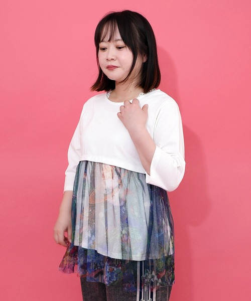 ScoLar(スカラー)の「161665:キノコの惑星柄チュール切替プルオーバー(Tシャツ/カットソー・レディース・ブラック/オフホワイト・M)」の3枚目の写真