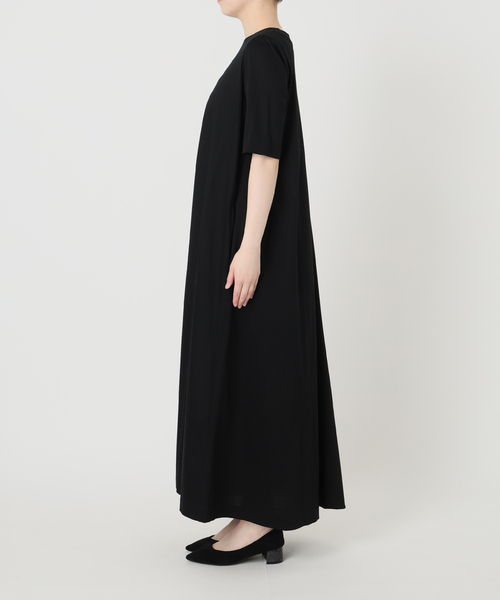 VERMEIL par iena（ヴェルメイユパーイエナ）の「Smooth マキシワンピース（ワンピース・レディース・ブラック/カーキ・FREE）」の20枚目の写真