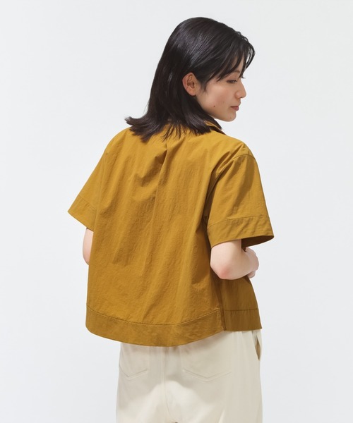 PUMA(プーマ)の「プーマ PUMA ESS ELEVATED ウーブン SS シャツ(シャツ/ブラウス・レディース・ベージュ/スモークピンク/ブラック・S/M/L)」の6枚目の写真
