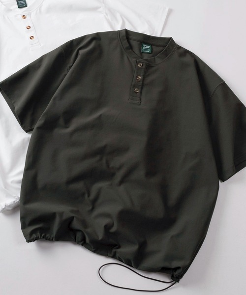 SlashDate(スラッシュデイト)の「【84】クラウドサーフニット 無地 ヘンリーネックTシャツ/ドローコード/ユニセックス/レディース/メンズ(Tシャツ/カットソー・メンズ・ベージュ/チャコールグレー/ホワイト・L/M)」の2枚目の写真