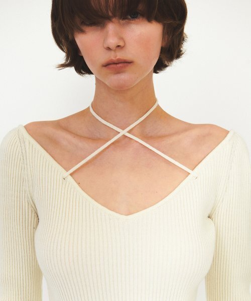 DIAGONAL(ダイアゴナル)の「V NECK STRAP KNIT (ivory)(ニット/セーター・レディース・その他・FREE)」の4枚目の写真