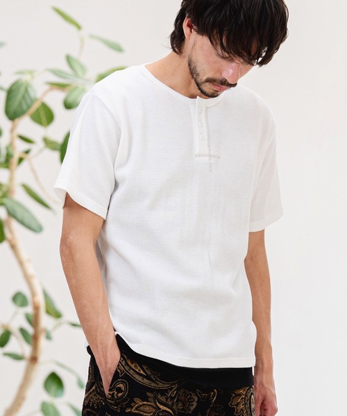 CAMBIO(カンビオ)の「mt10463-ワッフルヘンリーTシャツ(26A-14130CM)(Tシャツ/カットソー・メンズ・オフホワイト/ミックスグレー/ブラック・M/L/XL)」の6枚目の写真