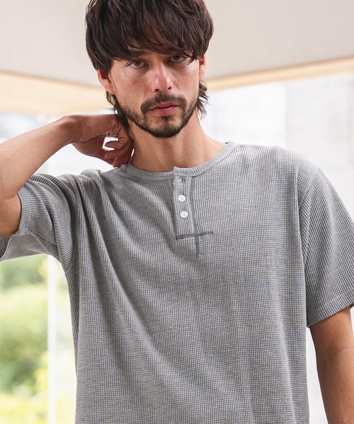 CAMBIO(カンビオ)の「mt10463-ワッフルヘンリーTシャツ(26A-14130CM)(Tシャツ/カットソー・メンズ・オフホワイト/ミックスグレー/ブラック・M/L/XL)」の18枚目の写真