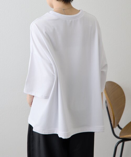 ear PAPILLONNER（イアパピヨネ）の「【ouchi企画】《接触冷感 /速乾 /UV加工》コラボTシャツ【SUM1 STYLE(スミスタイル)】（Tシャツ/カットソー・レディース・ホワイト/ブラック/ブラック系その他・FREE）」の7枚目の写真