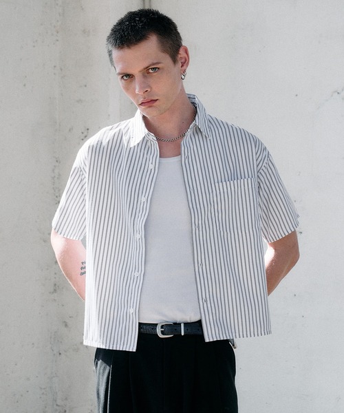 Regen Glanz（レーゲングランツ）の「cropped box fit stripe shirt/ クロップドボックスフィットストライプシャツ（シャツ/ブラウス・メンズ・ブルー/ライトホワイト・MEDIUM/SMALL/LARGE）」の5枚目の写真