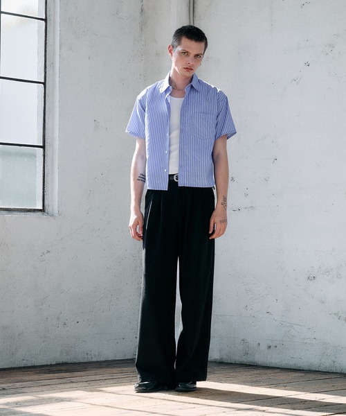 Regen Glanz（レーゲングランツ）の「cropped box fit stripe shirt/ クロップドボックスフィットストライプシャツ（シャツ/ブラウス・メンズ・ブルー/ライトホワイト・MEDIUM/SMALL/LARGE）」の14枚目の写真