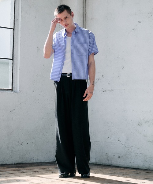 Regen Glanz（レーゲングランツ）の「cropped box fit stripe shirt/ クロップドボックスフィットストライプシャツ（シャツ/ブラウス・メンズ・ブルー/ライトホワイト・MEDIUM/SMALL/LARGE）」の13枚目の写真