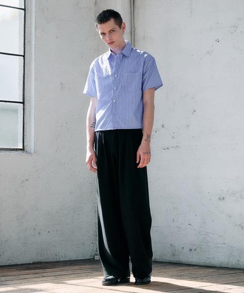 Regen Glanz（レーゲングランツ）の「cropped box fit stripe shirt/ クロップドボックスフィットストライプシャツ（シャツ/ブラウス・メンズ・ブルー/ライトホワイト・MEDIUM/SMALL/LARGE）」の12枚目の写真