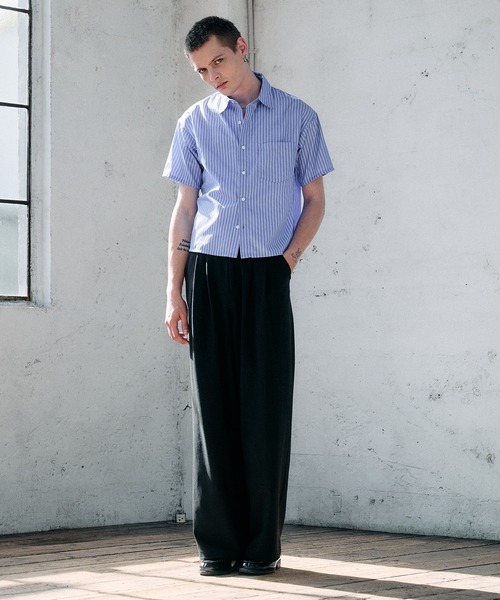 Regen Glanz（レーゲングランツ）の「cropped box fit stripe shirt/ クロップドボックスフィットストライプシャツ（シャツ/ブラウス・メンズ・ブルー/ライトホワイト・MEDIUM/SMALL/LARGE）」の11枚目の写真