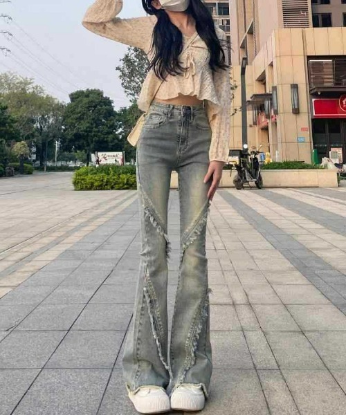 REBALANCE（リバランス）の「フレアデニムパンツ（デニムパンツ・レディース・B/A・X-LARGE/LARGE/MEDIUM）」の2枚目の写真
