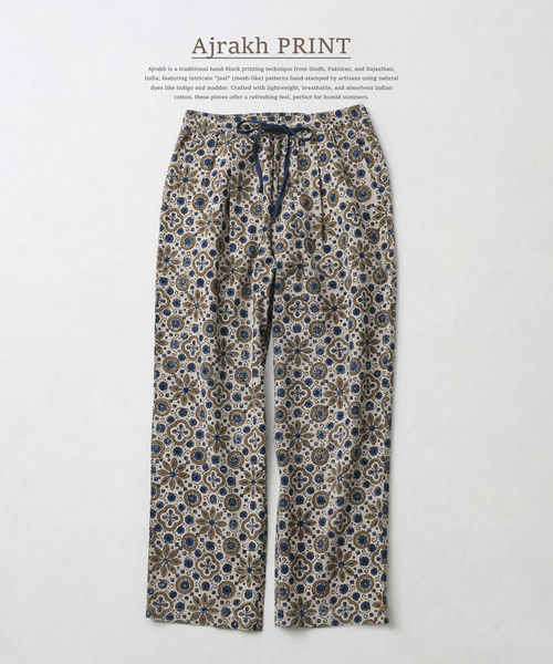 JOURNAL STANDARD relume(ジャーナルスタンダード レリューム)の「bunai / ブナイ 別注 アジュラク プリント イージーパンツ(その他パンツ・メンズ・アイボリー/ブラック/ネイビー/レッド・LARGE/MEDIUM)」の2枚目の写真