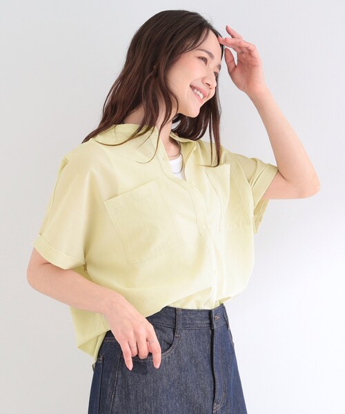 SHOO・LA・RUE（シューラルー）の「【通気性〇/UV/S-LL】風が通り抜ける ひんやり半袖バンドカラーシアーシャツ（シャツ/ブラウス・レディース・ライトイエロー系/ネイビー/オフホワイト/ライトブルー/ブラウン系その他・02/01/04/03）」の21枚目の写真