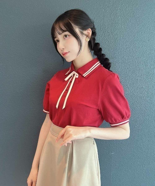 F i.n.t(フィント)の「リボンタイ付きライン入りポロシャツ/fint フィント(ポロシャツ・レディース・レッド/グリーン/オフホワイト・FREE)」の1枚目の写真
