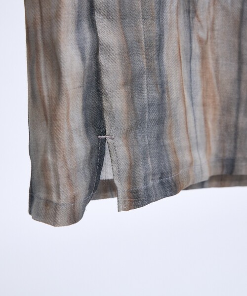 5351 POUR LES HOMMES(ゴーサンゴーイチプールオム)の「スキッパー リネン プリントシャツ(シャツ/ブラウス・メンズ・チャコールグレー/グリーン・44/46/48/50)」の9枚目の写真