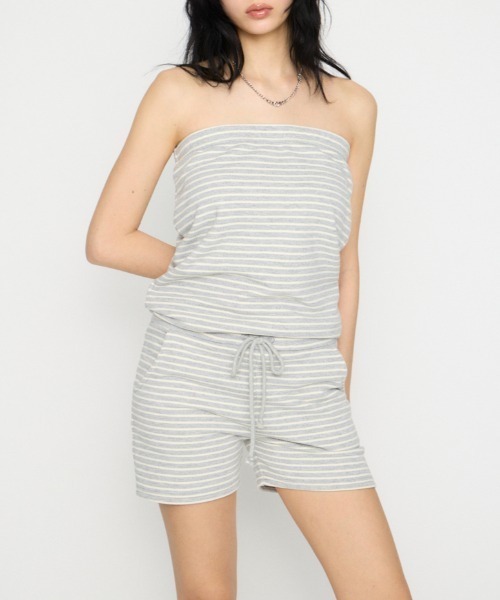 LAGUA GEM（ラグアジェム）の「BORDER BARE ロンパース（つなぎ/オールインワン・レディース・グレー/ブラック/ネイビー・SMALL/MEDIUM）」の2枚目の写真
