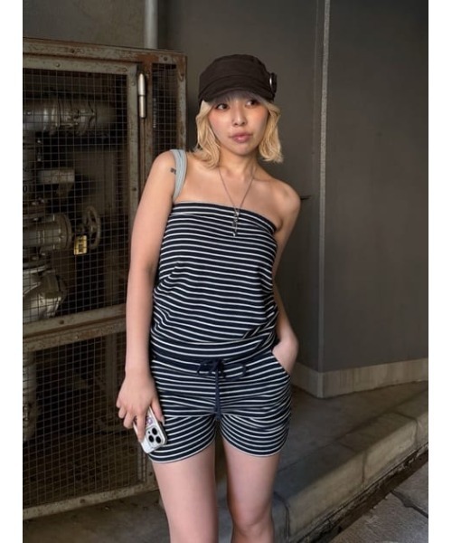 LAGUA GEM(ラグアジェム)の「BORDER BARE ロンパース(つなぎ/オールインワン・レディース・グレー/ブラック/ネイビー・SMALL/MEDIUM)」の15枚目の写真