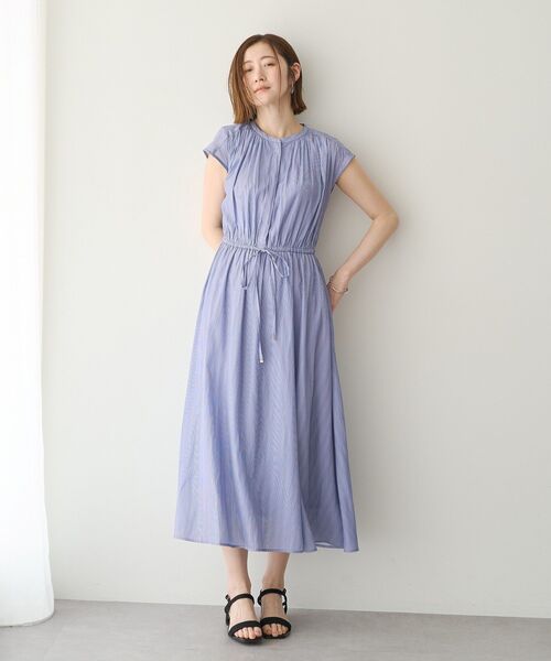 YECCA VECCA(イェッカヴェッカ)の「【接触冷感】ギャザードロストワンピース(ワンピース・レディース・ストライプ/ネイビー/イエロー・FREE)」の4枚目の写真