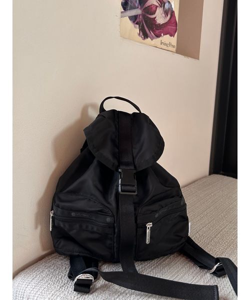 LeSportsac(レスポートサック)の「【SNIDEL×LeSportsac】SM VOYAGER MH(バックパック/リュック・レディース・イエロー/シルバー/ブラック・F)」の9枚目の写真