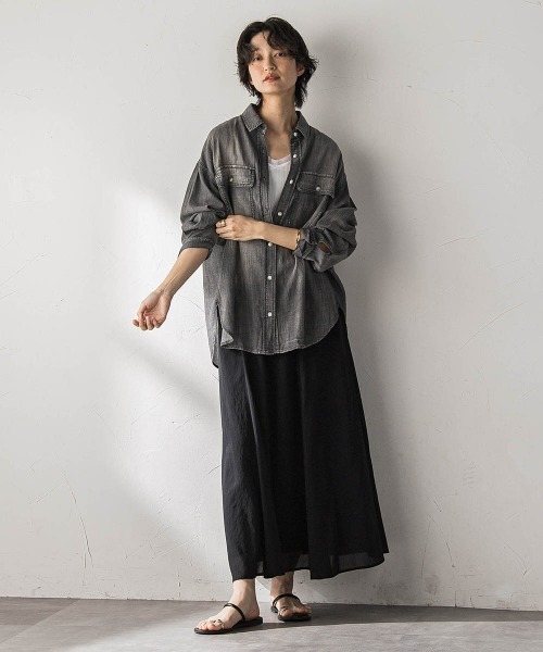 MAYSON GREY(メイソングレイ)の「シアーデニムオーバーシャツ(シャツ/ブラウス・レディース・ネイビー・M)」の14枚目の写真
