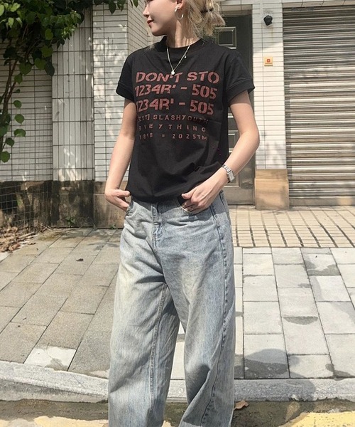 LYEON（リヨン）の「カレッジプリントTシャツ（Tシャツ/カットソー・レディース・グレー/オフホワイト/ブラック・FREE）」の7枚目の写真