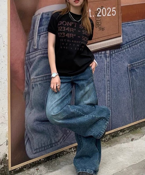 LYEON（リヨン）の「カレッジプリントTシャツ（Tシャツ/カットソー・レディース・グレー/オフホワイト/ブラック・FREE）」の10枚目の写真