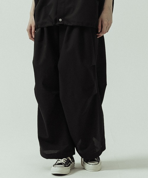 SLICK(スリック)の「【ZOZO限定】SLICK/スリック/Cool Dots Knee Tuck Over Pants / クールドッツニータックオーバーパンツ(その他パンツ・メンズ・ベージュ/ブラック/チャコールグレー・1/2/3)」の4枚目の写真