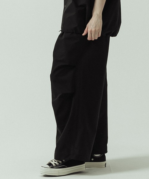 SLICK(スリック)の「【ZOZO限定】SLICK/スリック/Cool Dots Knee Tuck Over Pants / クールドッツニータックオーバーパンツ(その他パンツ・メンズ・ベージュ/ブラック/チャコールグレー・1/2/3)」の6枚目の写真