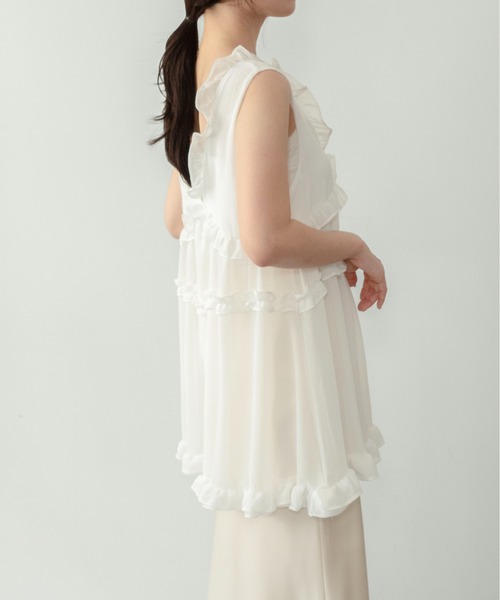 on:nue（オンニュ）の「【on:nue】[着用動画あり！] Vネックティアードフリルロングチュニック（シャツ/ブラウス・レディース・ブラック/ホワイト・FREE）」の20枚目の写真