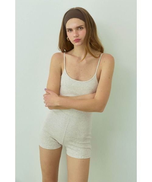 ALEXIA STAM(アリシアスタン)の「Rib Cami Romper /パッドinキャミロンパース(サロペット/オーバーオール・レディース・グレー/ブラック/オートミール・S/L/M)」の3枚目の写真