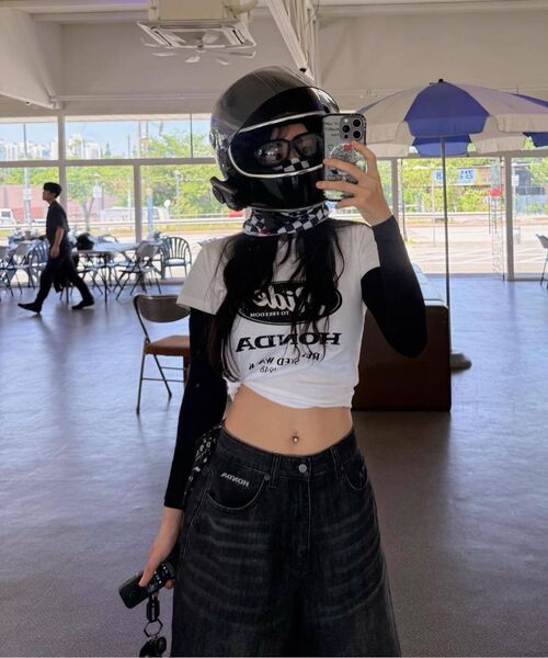 PHYPS MOTORCYCLE(フィップスモーターサイクル)の「Womens Vintage Ride Washed Crop Tee White(Tシャツ/カットソー・レディース・その他・SMALL/MEDIUM)」の6枚目の写真