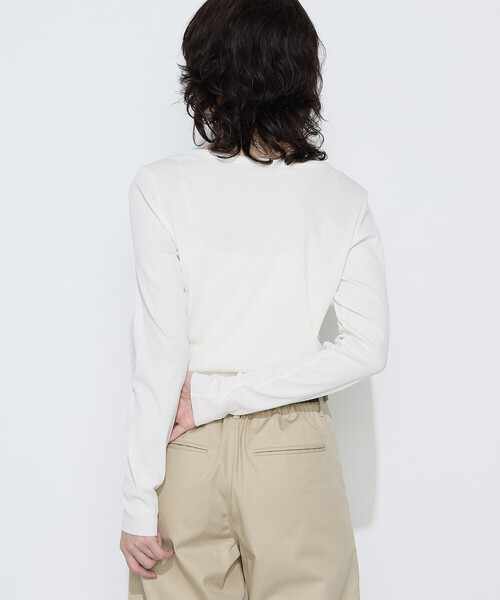 COMME CA Wardrobe(コムサワードローブ)の「〔 +サイズ 〕綿キュプラベアテレコ プルオーバー(Tシャツ/カットソー・レディース・ブラック/グレー・15号)」の11枚目の写真