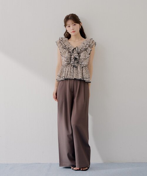 Chico(チコ)の「【SALON by Chico】セットアップ対応可 / ウエストイヤードレースワイドスラックスパンツ(その他パンツ・レディース・グレー系その他2/グレー/ブラウン/ブラック系その他2・MEDIUM/SMALL)」の16枚目の写真