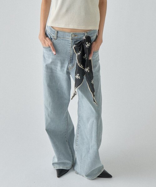 goocy（グーシー）の「【冷感・吸水速乾】ワイドストレートデニム（デニムパンツ・レディース・ブラック/ブルー・MEDIUM/SMALL）」の2枚目の写真