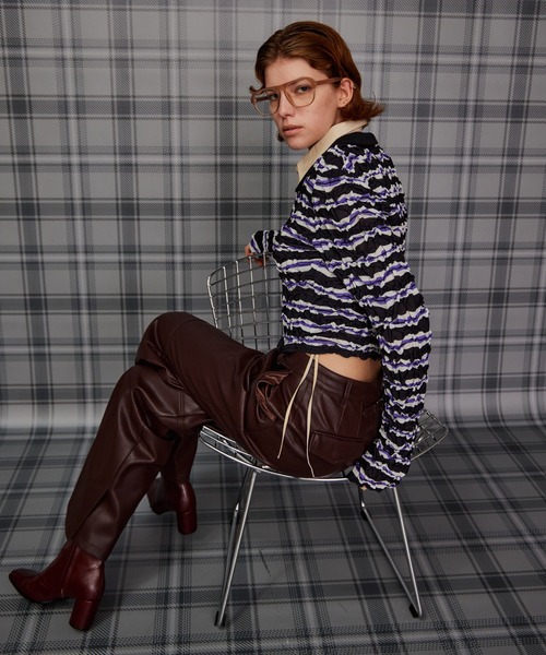 MAISON SPECIAL(メゾンスペシャル)の「Straight Vegan Leather Pants/ストレートヴィーガンレザーパンツ(その他パンツ・レディース・ボルドー/ブラック/カーキ・38/36/34)」の7枚目の写真