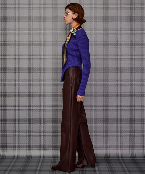 MAISON SPECIAL(メゾンスペシャル)の「Straight Vegan Leather Pants/ストレートヴィーガンレザーパンツ(その他パンツ・レディース・ボルドー/ブラック/カーキ・38/36/34)」の12枚目の写真