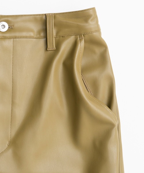 MAISON SPECIAL(メゾンスペシャル)の「Straight Vegan Leather Pants/ストレートヴィーガンレザーパンツ(その他パンツ・レディース・ボルドー/ブラック/カーキ・38/36/34)」の22枚目の写真