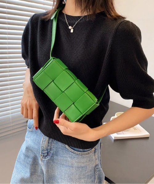 L LABEL（エルラベル）の「イントレチャートスクエアバッグ（ショルダーバッグ・レディース・ホワイト/グリーン/ブラック・FREE）」の3枚目の写真