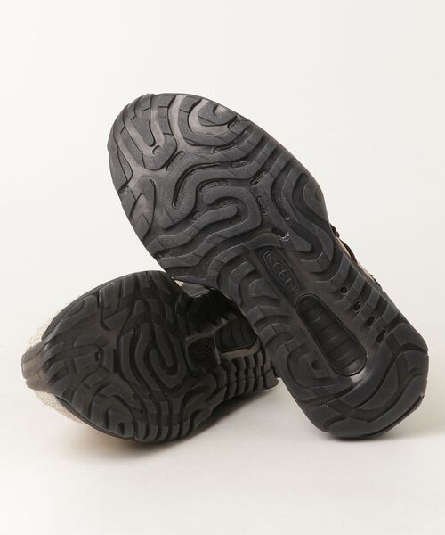KEEN(キーン)の「【New】UNEEK TREKKER / ユニーク トレッカー / メンズ シューズ(スニーカー・メンズ・ベージュ・25.5cm/26cm/26.5cm/27cm/27.5cm/28cm/28.5cm/29cm/25cm)」の3枚目の写真