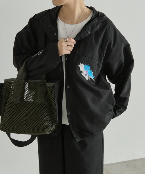 ear PAPILLONNER（イアパピヨネ）の「【Takuro Matsui×ear】コラボウインドブレーカー（ブルゾン・レディース・ブラック/ベージュ・FREE）」の15枚目の写真