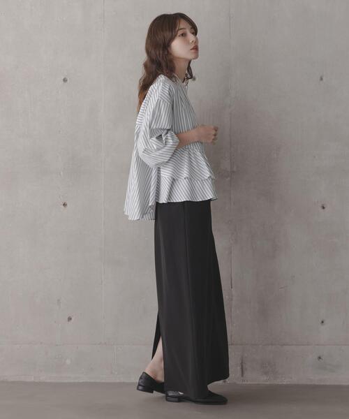 URBAN RESEARCH Sonny Label（アーバンリサーチサニーレーベル）の「『WEB限定』バンドカラーフリルストライプシャツ（シャツ/ブラウス・レディース・ホワイト系その他/ブラウン系その他/ブルー系その他・FREE）」の10枚目の写真