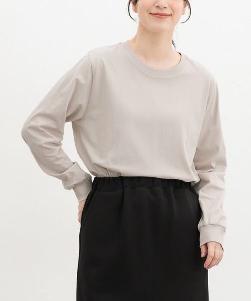 Honeys(ハニーズ)の「こだわり綿長袖Tシャツ(Tシャツ/カットソー・レディース・カーキ/グレイッシュブルー/ピンク/モカ/ブラック/オフホワイト/グレイッシュベージュ・L/M/S/LL)」の4枚目の写真