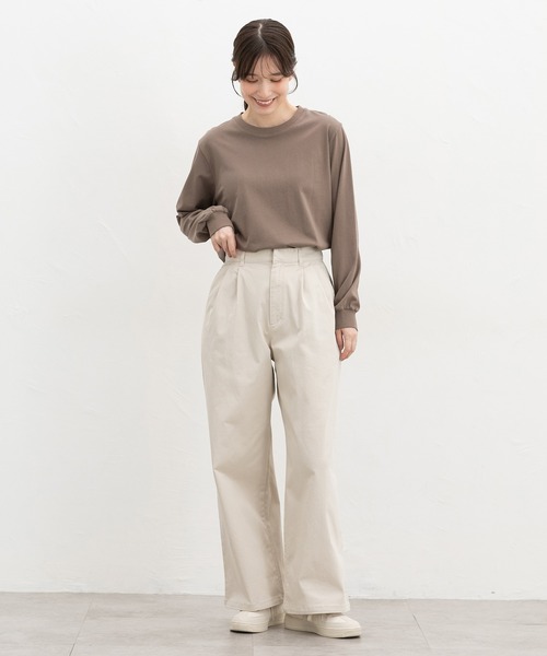 Honeys(ハニーズ)の「こだわり綿長袖Tシャツ(Tシャツ/カットソー・レディース・カーキ/グレイッシュブルー/ピンク/モカ/ブラック/オフホワイト/グレイッシュベージュ・L/M/S/LL)」の19枚目の写真