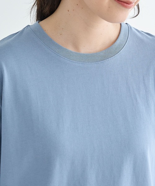 Honeys(ハニーズ)の「こだわり綿長袖Tシャツ(Tシャツ/カットソー・レディース・カーキ/グレイッシュブルー/ピンク/モカ/ブラック/オフホワイト/グレイッシュベージュ・L/M/S/LL)」の13枚目の写真