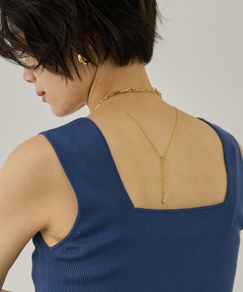 SALON adam et rope'(サロン アダム エ ロペ)の「シルクリブタンクトップ/ アンサンブル対応(タンクトップ・レディース・ブラック/ブルー/キャメル・FREE)」の9枚目の写真